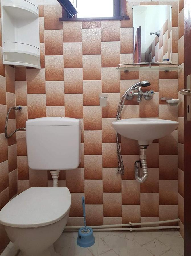 Цвета Hotell Sinemoretz Exteriör bild